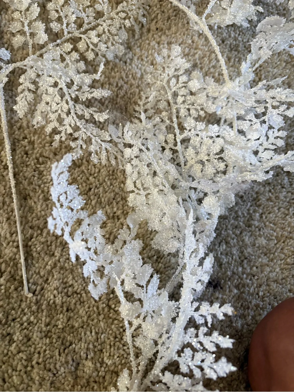 White Frosted Leaf Spray Set - Home Accents